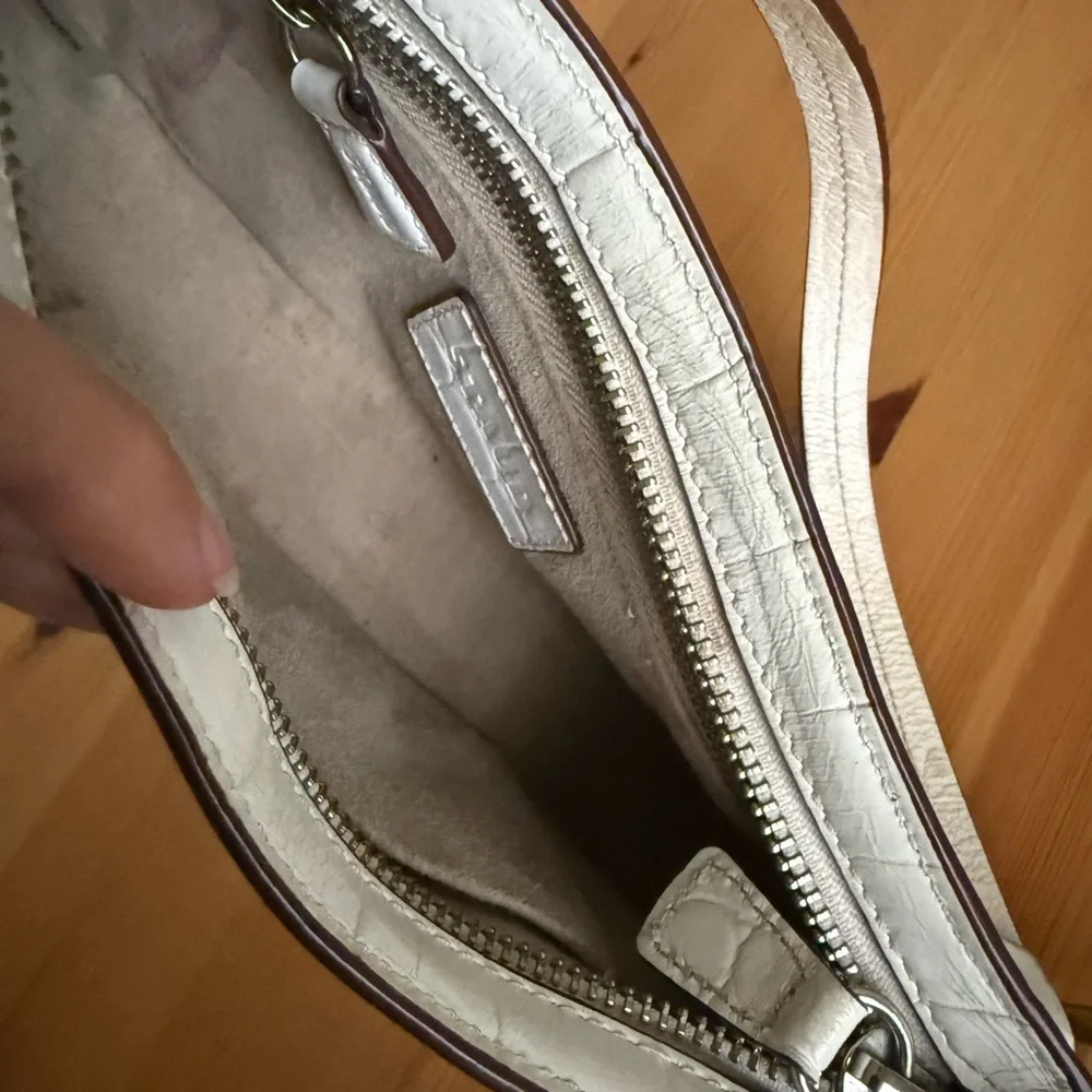 LIKE NEW STAUD Ollie Croc-Embossed Bag, Fresh White Faux Croc - Picture 8 of 9